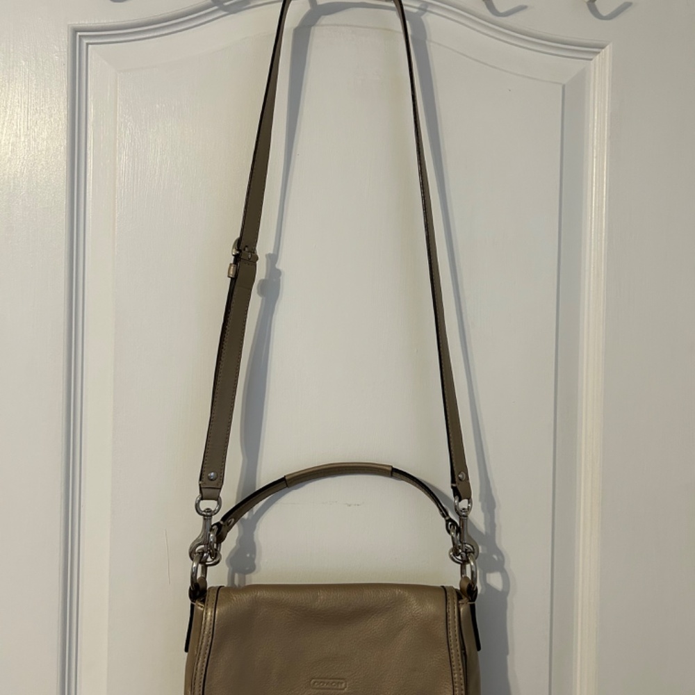 Coach Purse - Picture 4 of 5
